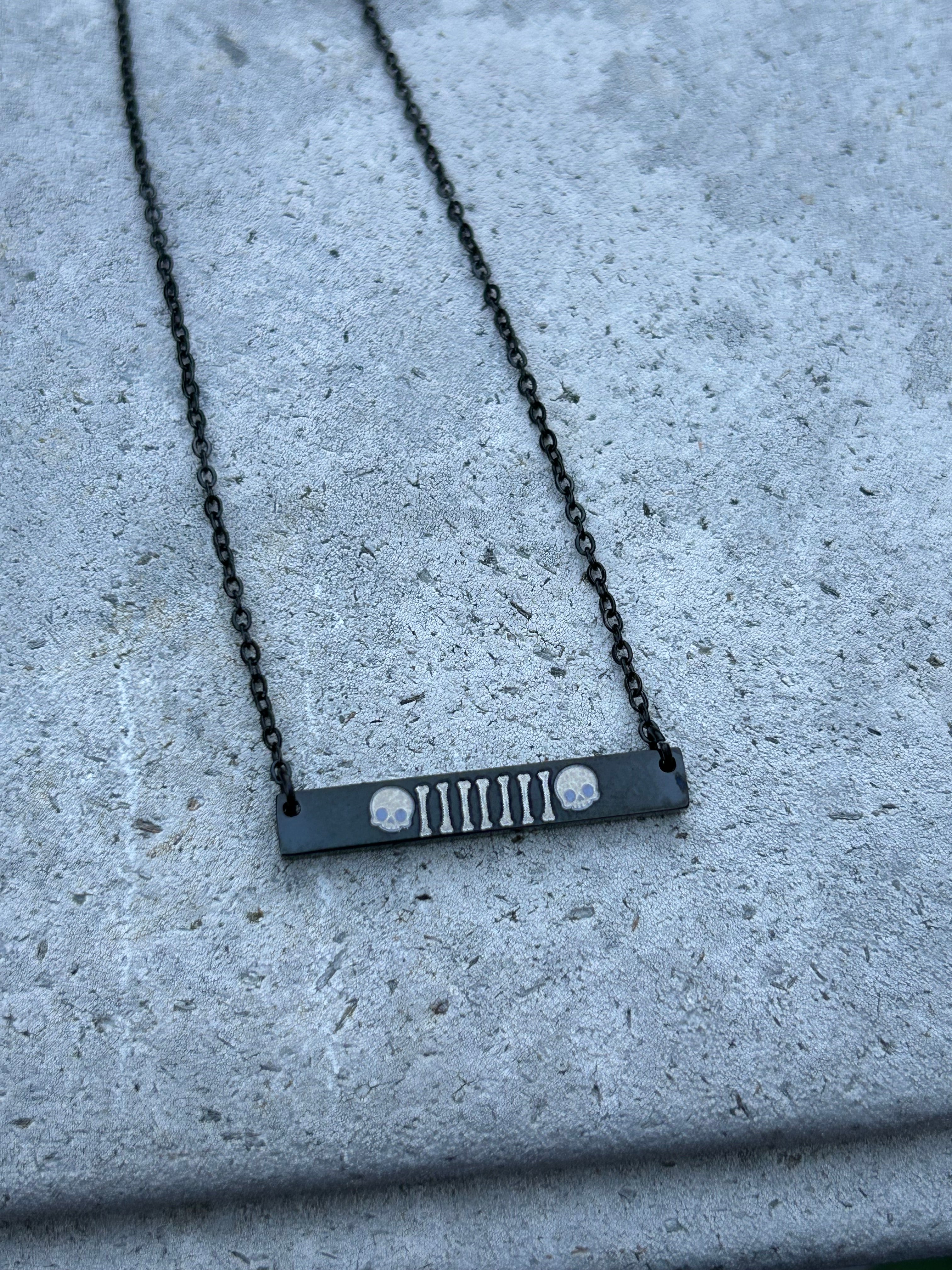 Skull/Bones Jeep Grilled Necklace